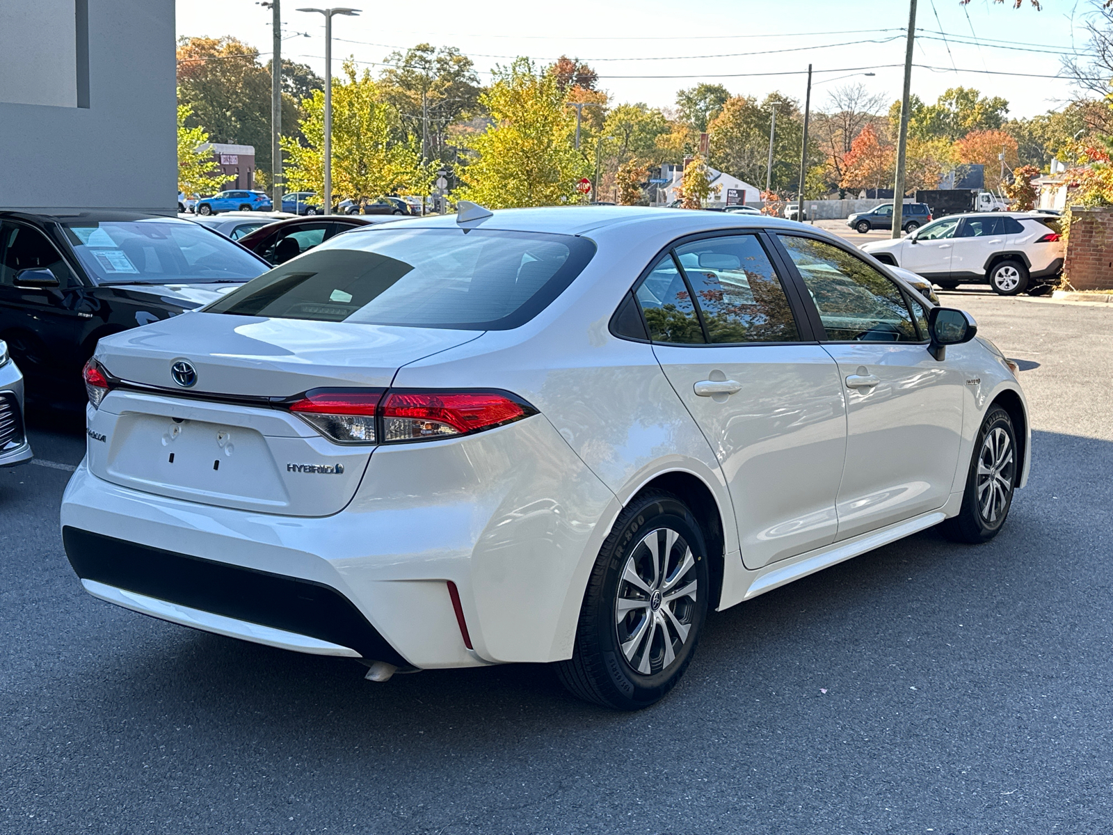 2020 Toyota Corolla Hybrid LE 7