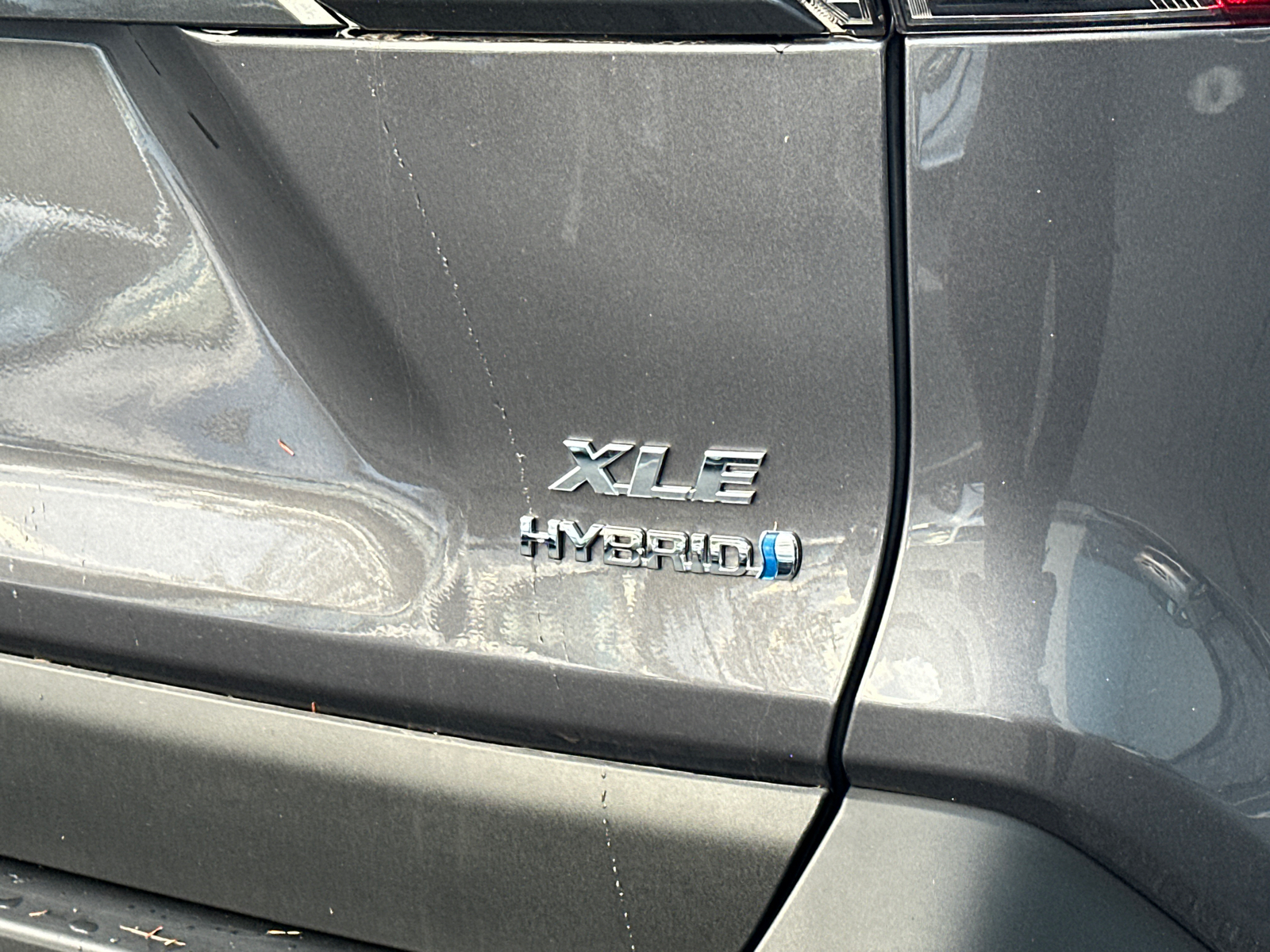 2023 Toyota RAV4 Hybrid XLE 8