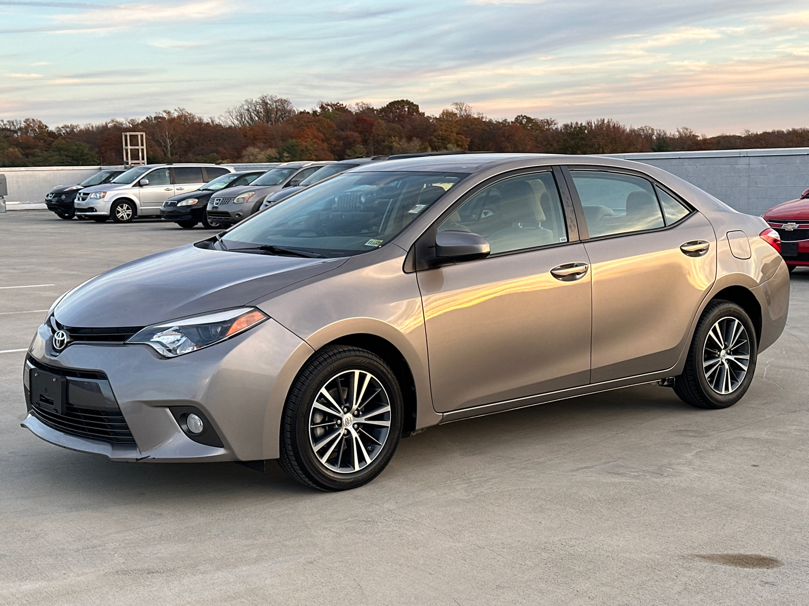 2016 Toyota Corolla LE Plus 3