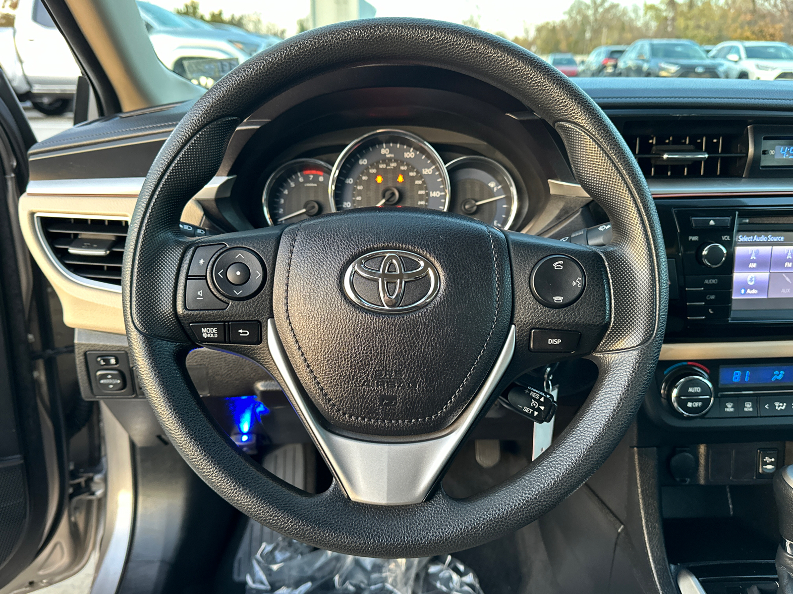 2016 Toyota Corolla LE Plus 21