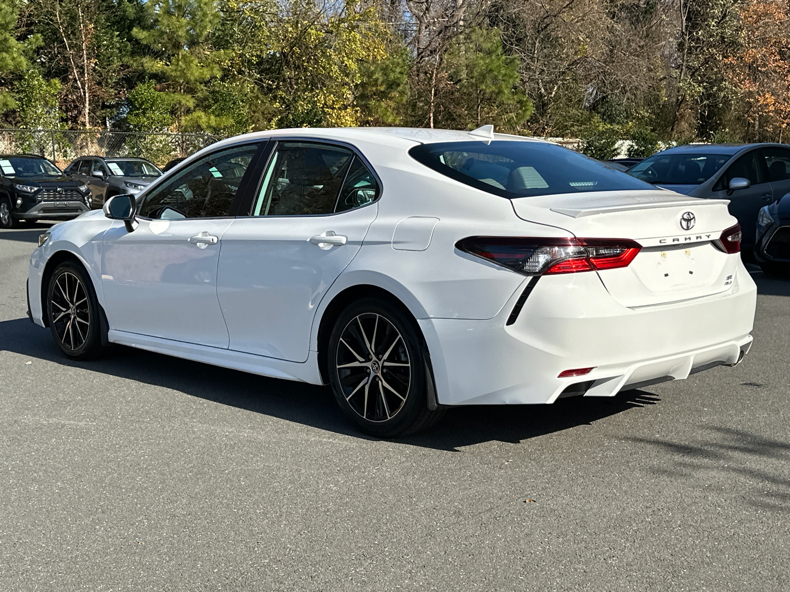 2023 Toyota Camry SE 4