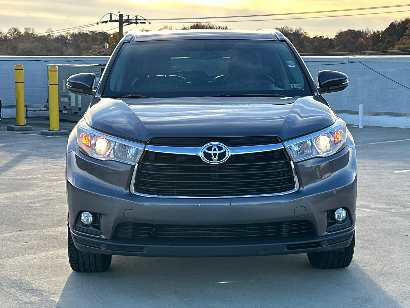 2015 Toyota Highlander XLE V6 2