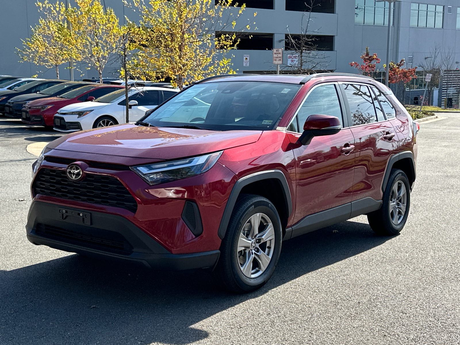 2022 Toyota RAV4 XLE 2