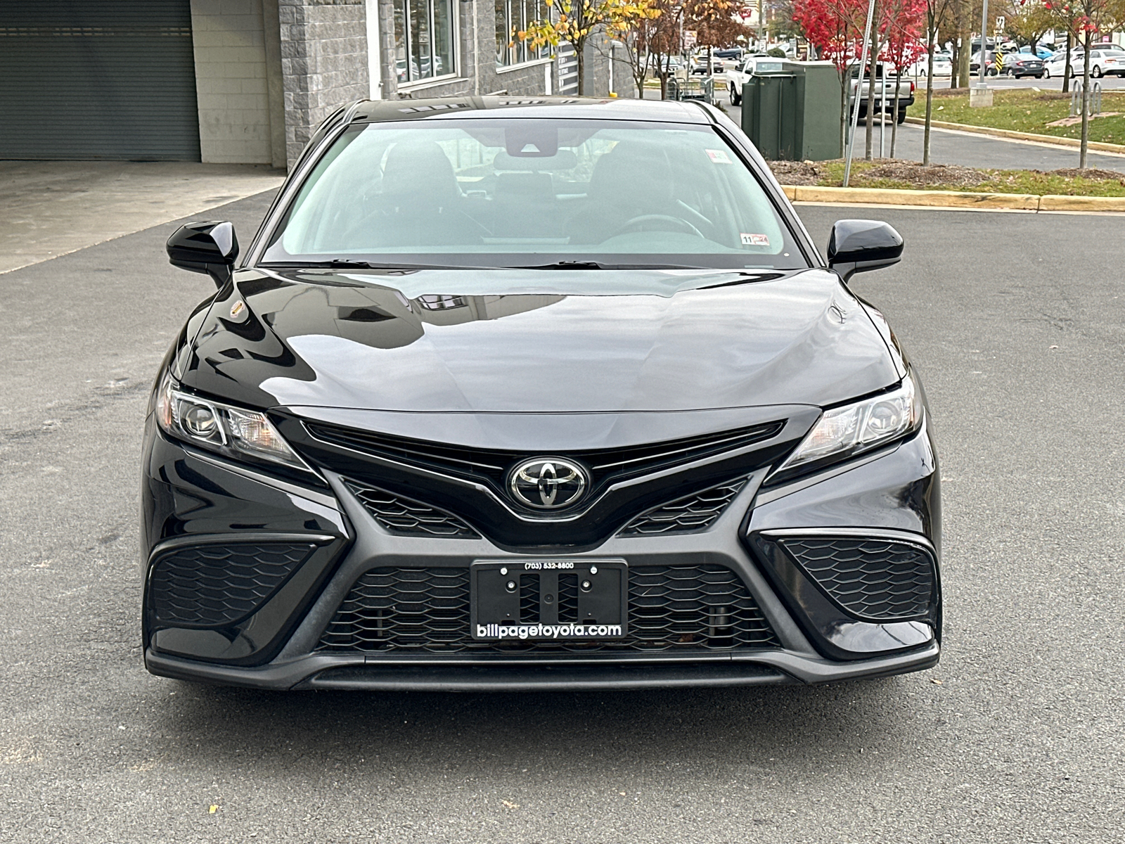 2021 Toyota Camry SE 2