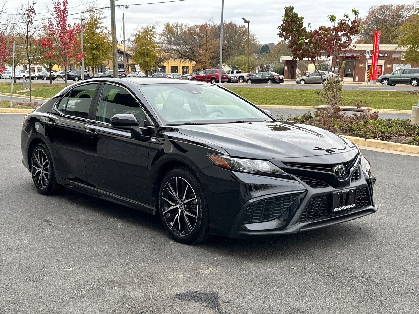 2021 Toyota Camry SE 31