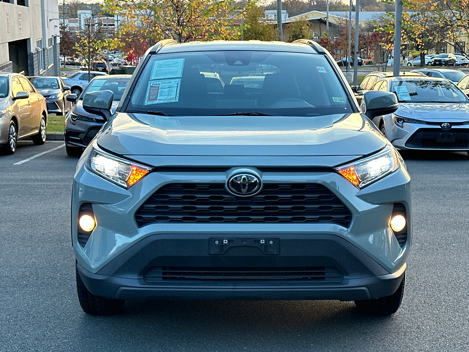 2021 Toyota RAV4 XLE 2