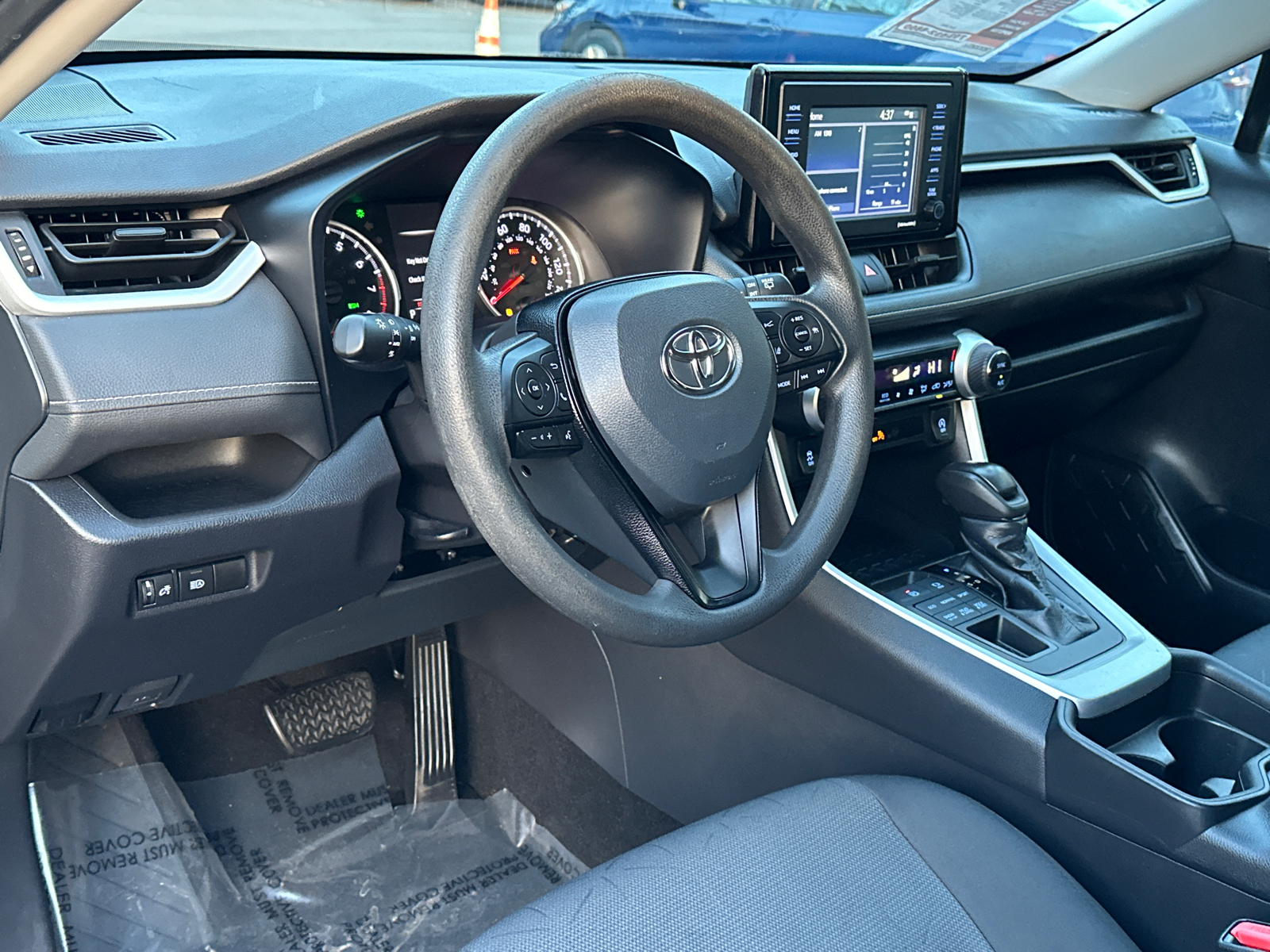 2021 Toyota RAV4 XLE 21