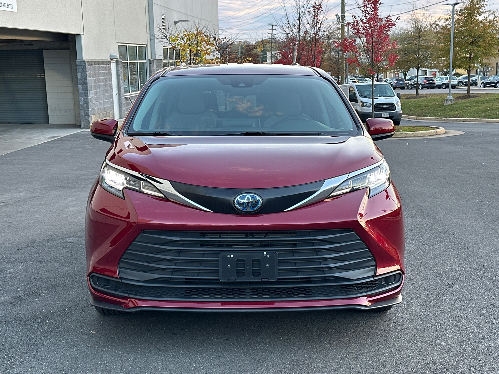 2022 Toyota Sienna LE 2