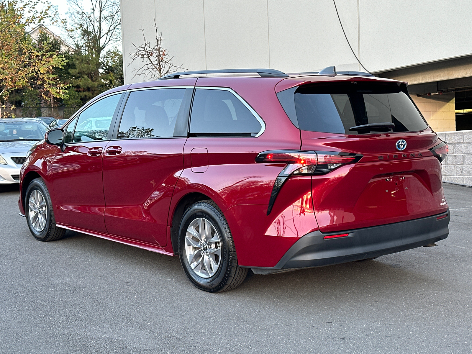 2022 Toyota Sienna LE 6