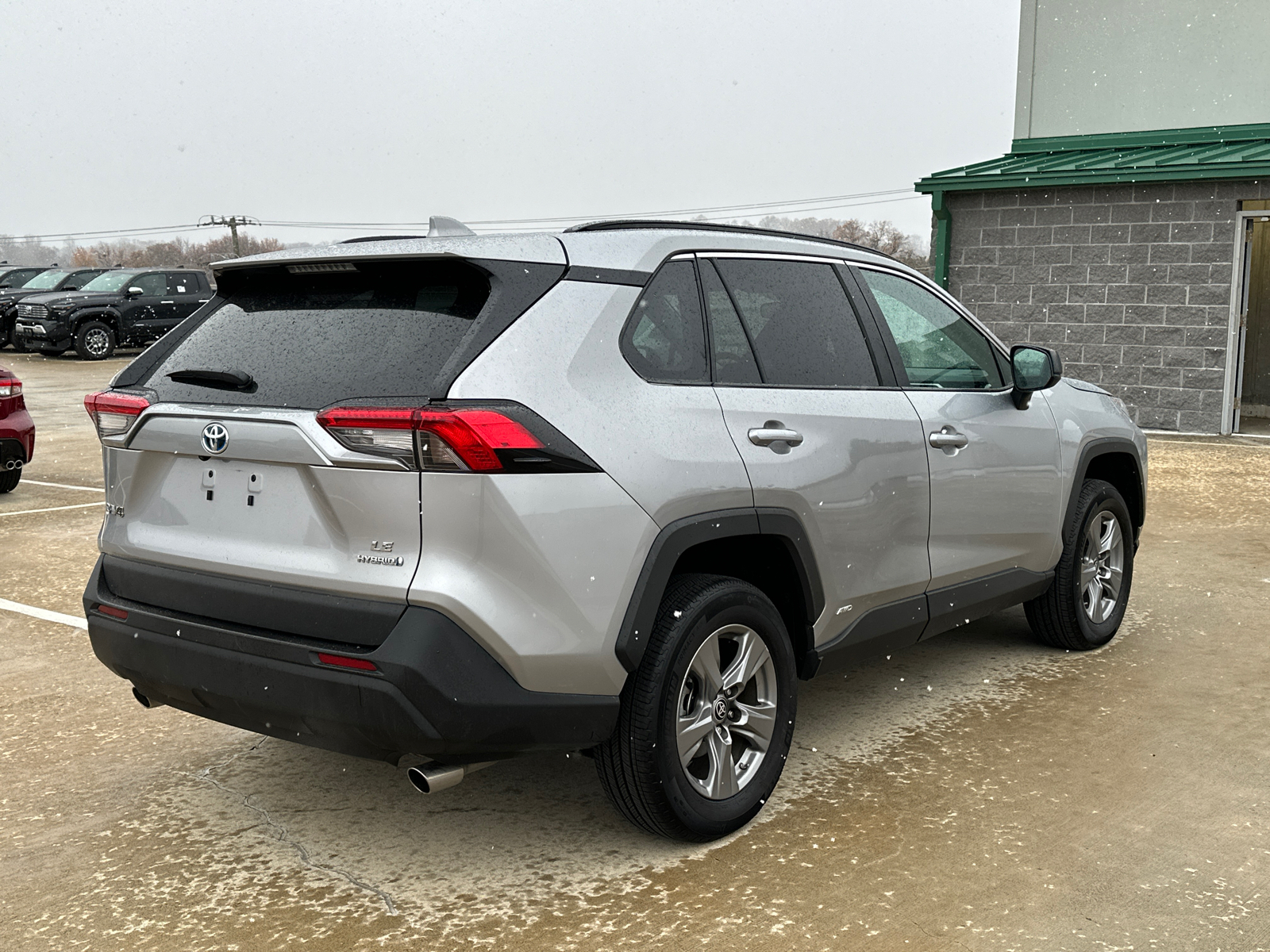 2024 Toyota RAV4 Hybrid LE 6