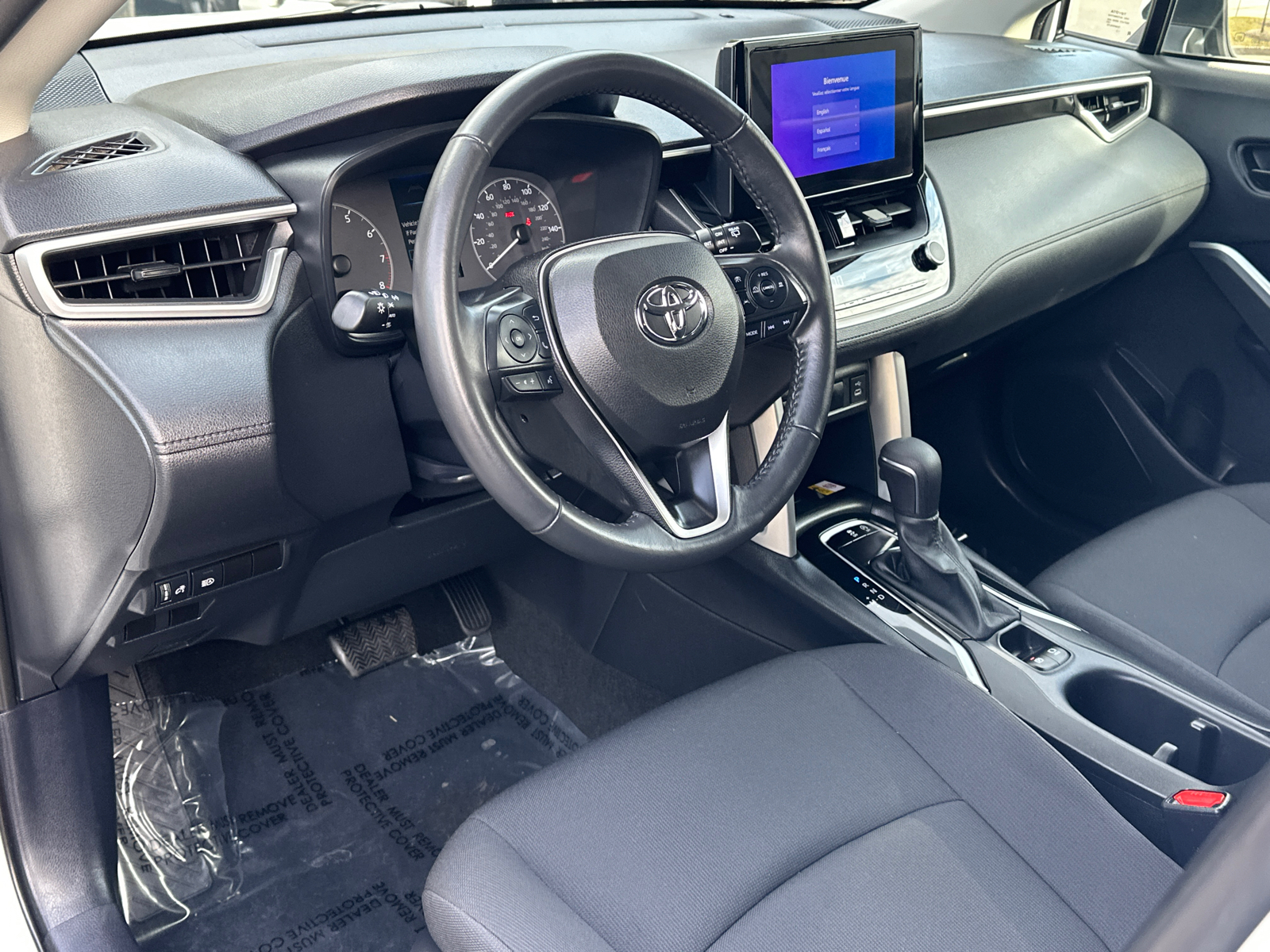 2023 Toyota Corolla Cross LE 21