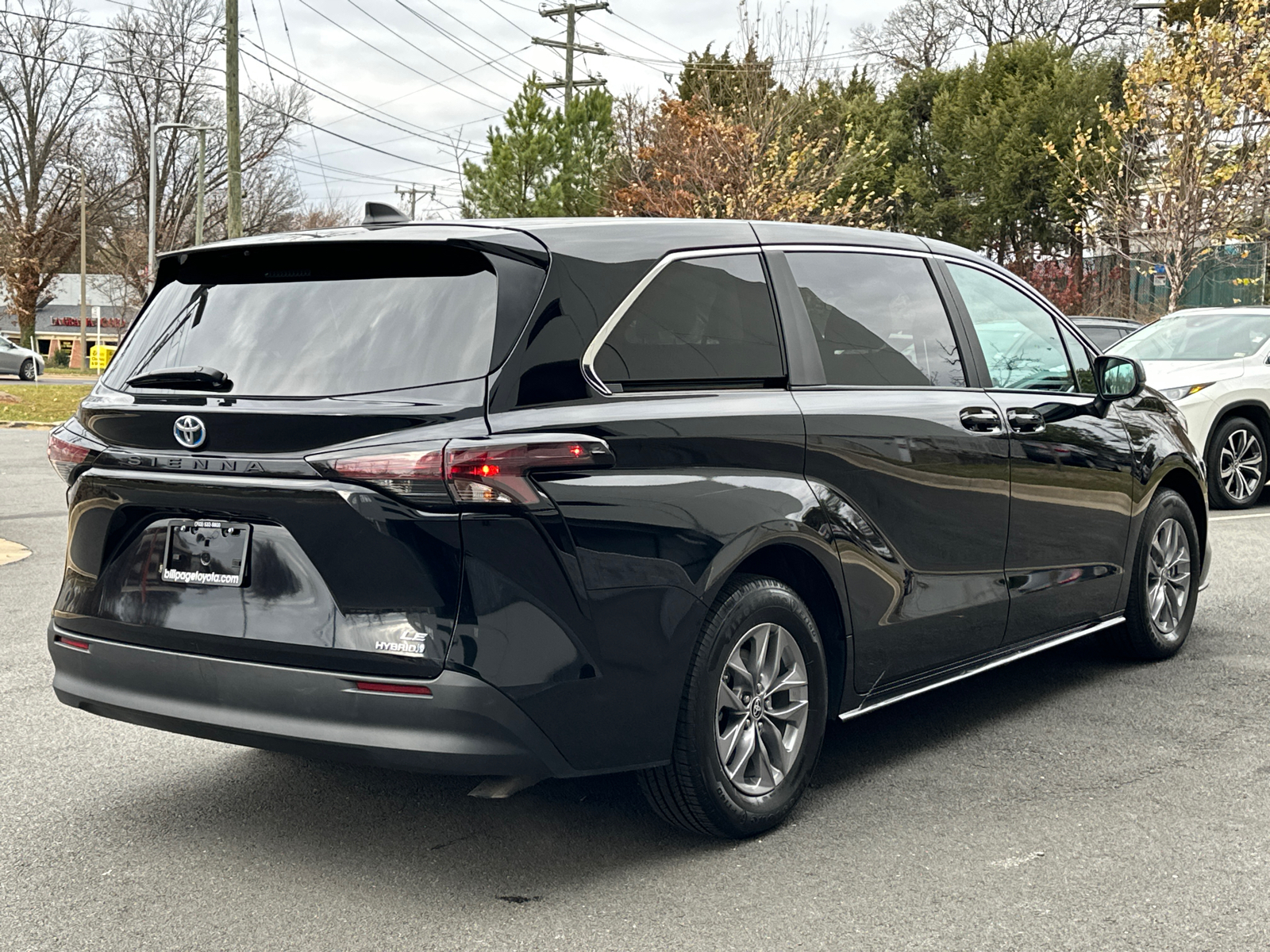 2024 Toyota Sienna LE 5