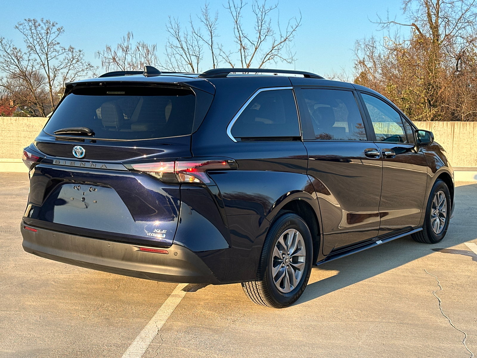 2023 Toyota Sienna XLE 6