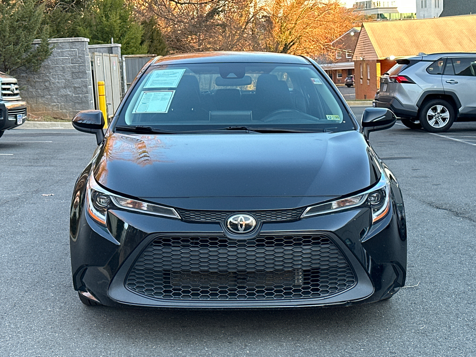 2021 Toyota Corolla LE 2