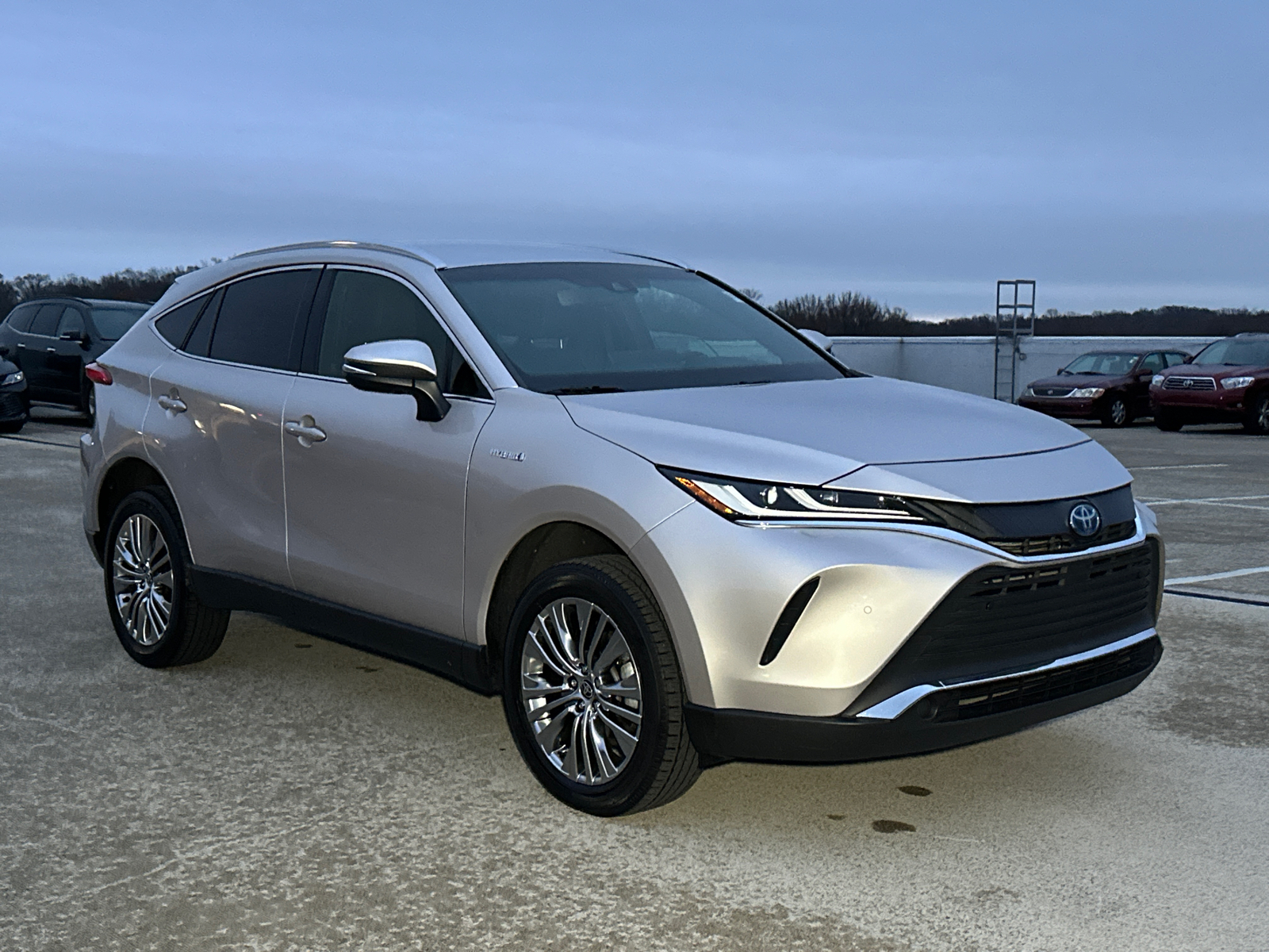 2021 Toyota Venza XLE 36