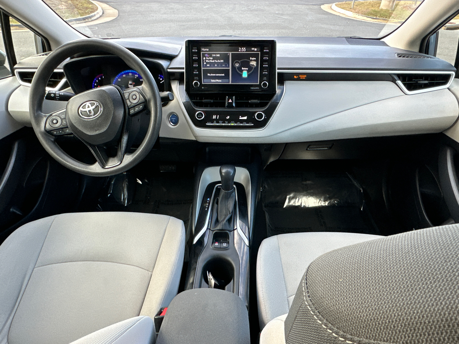 2021 Toyota Corolla Hybrid LE 12