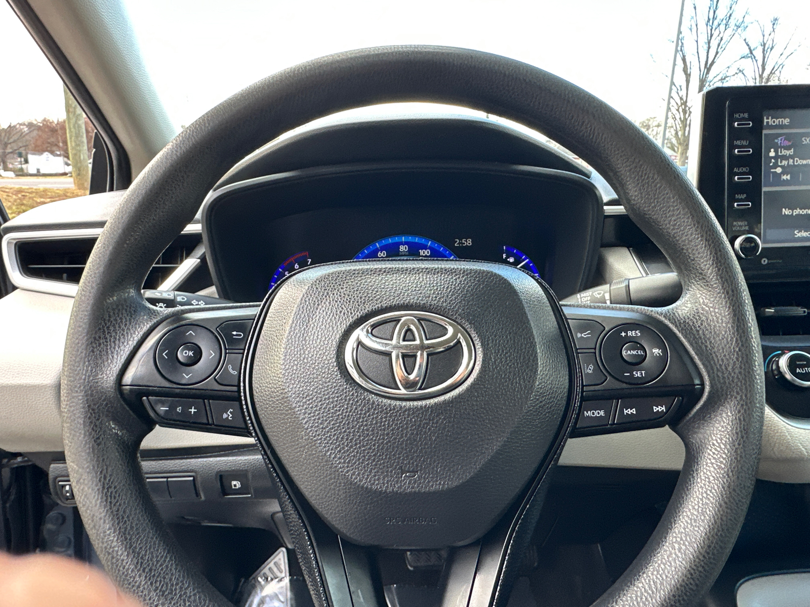 2021 Toyota Corolla Hybrid LE 29