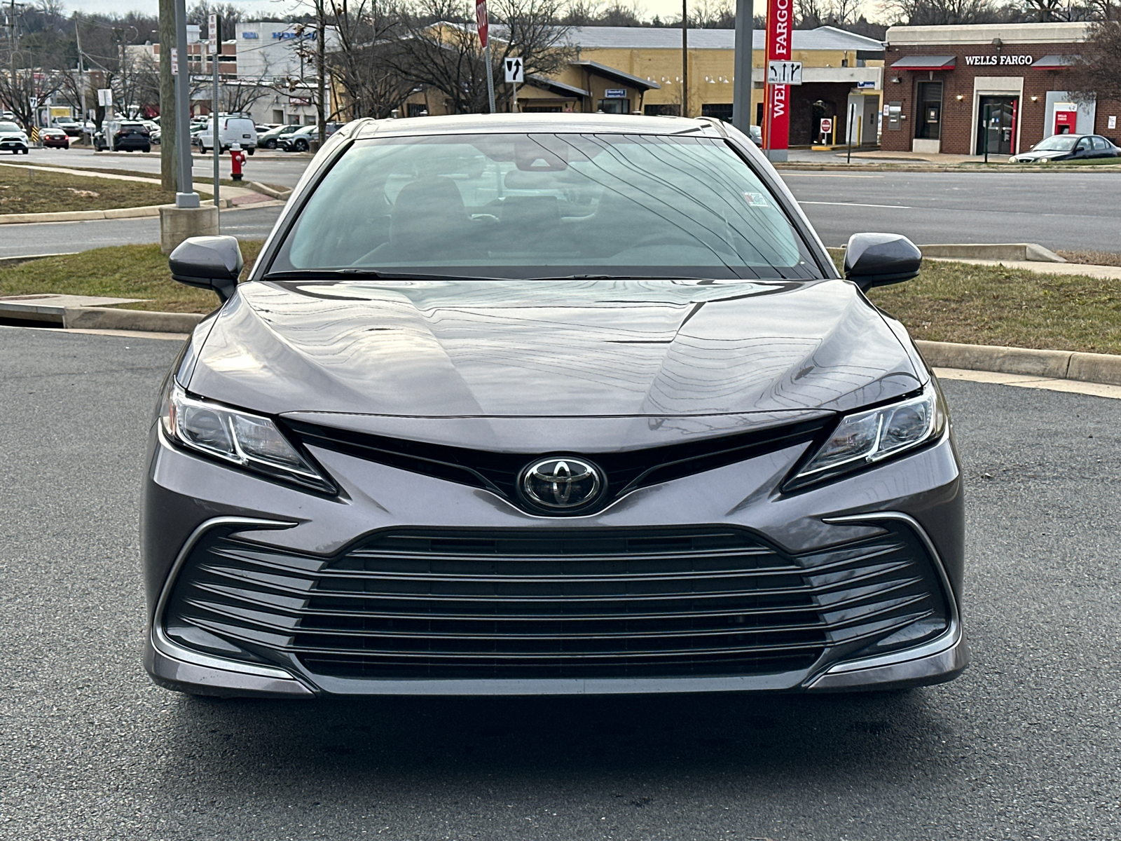 2022 Toyota Camry LE 2