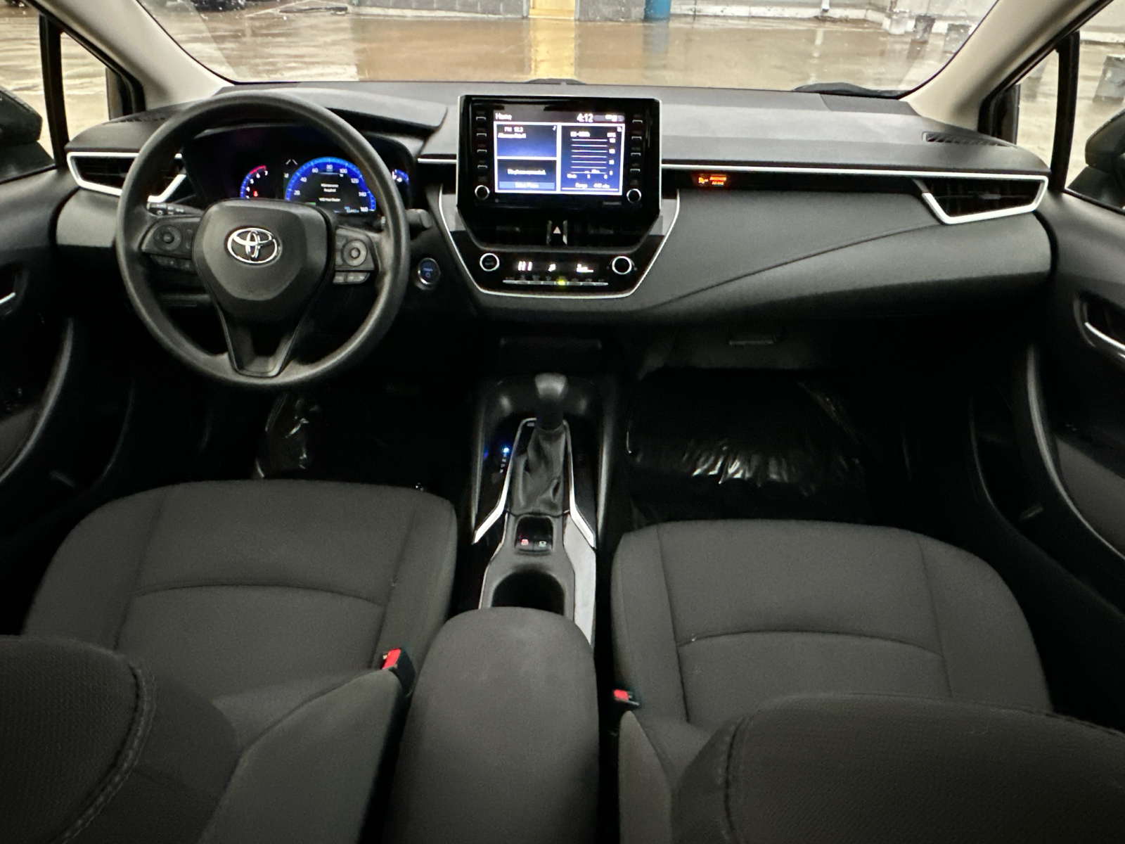 2021 Toyota Corolla Hybrid LE 12