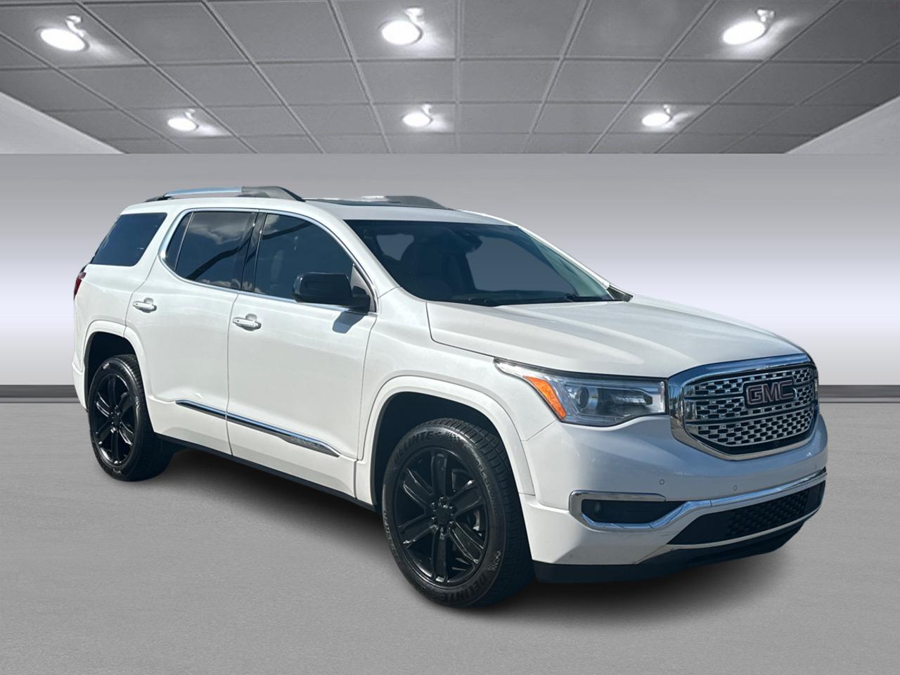 2019 GMC Acadia Denali 1