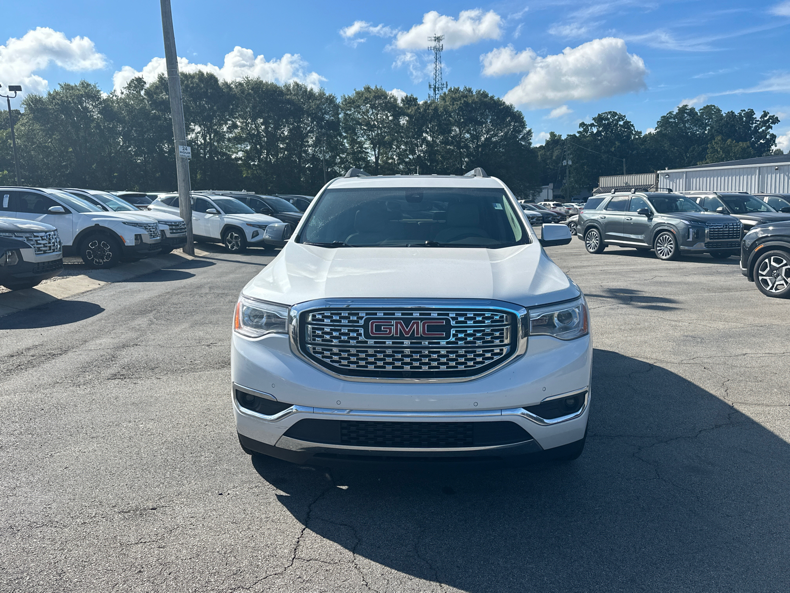 2019 GMC Acadia Denali 2