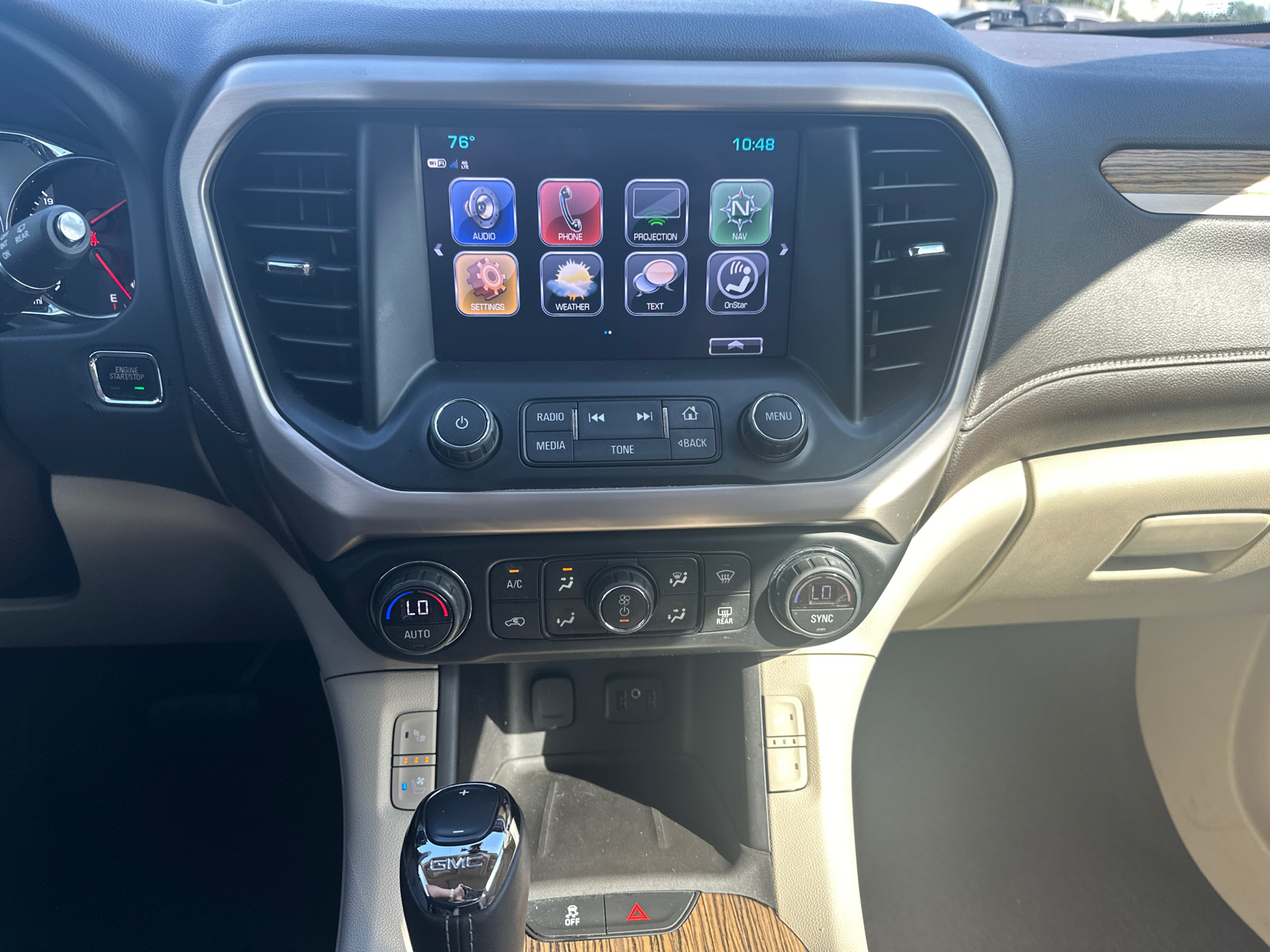 2019 GMC Acadia Denali 23