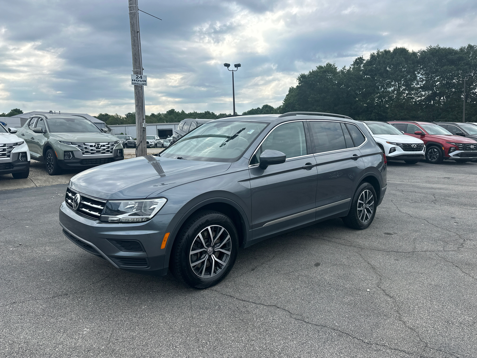 2020 Volkswagen Tiguan 2.0T SE 3