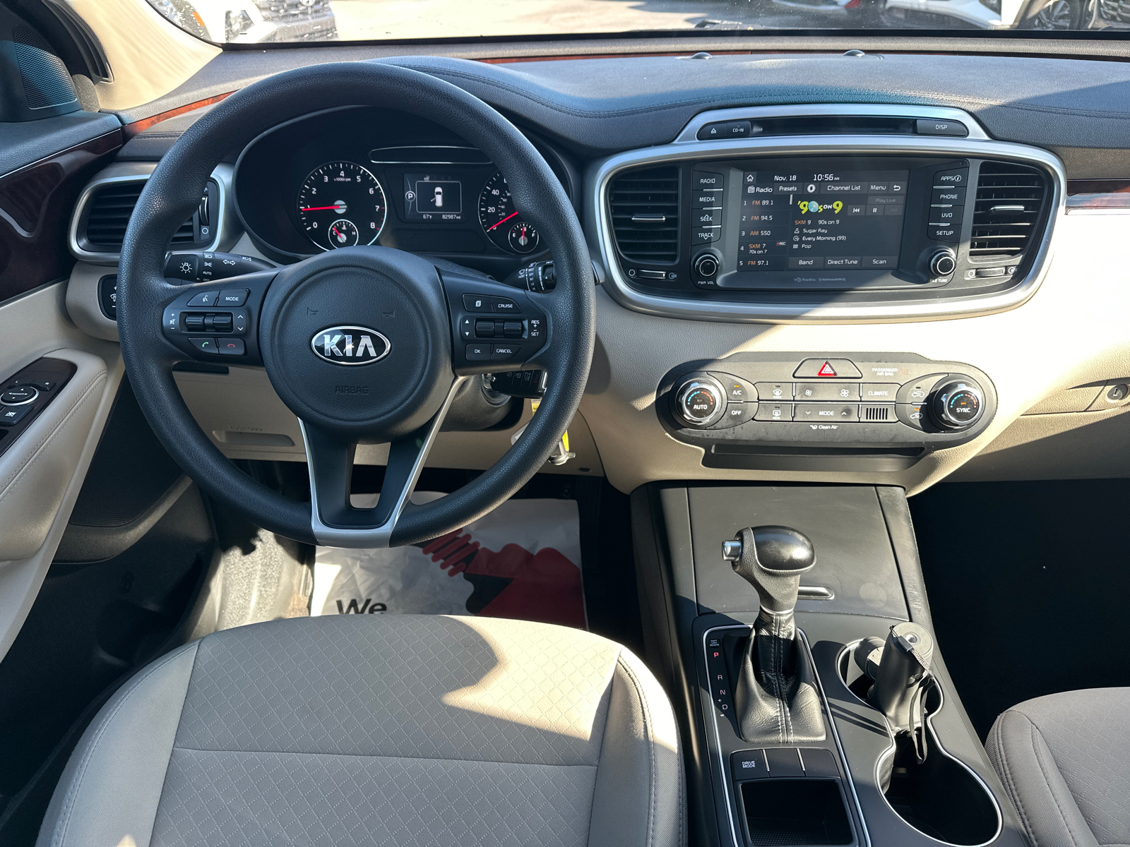 2018 Kia Sorento LX 16