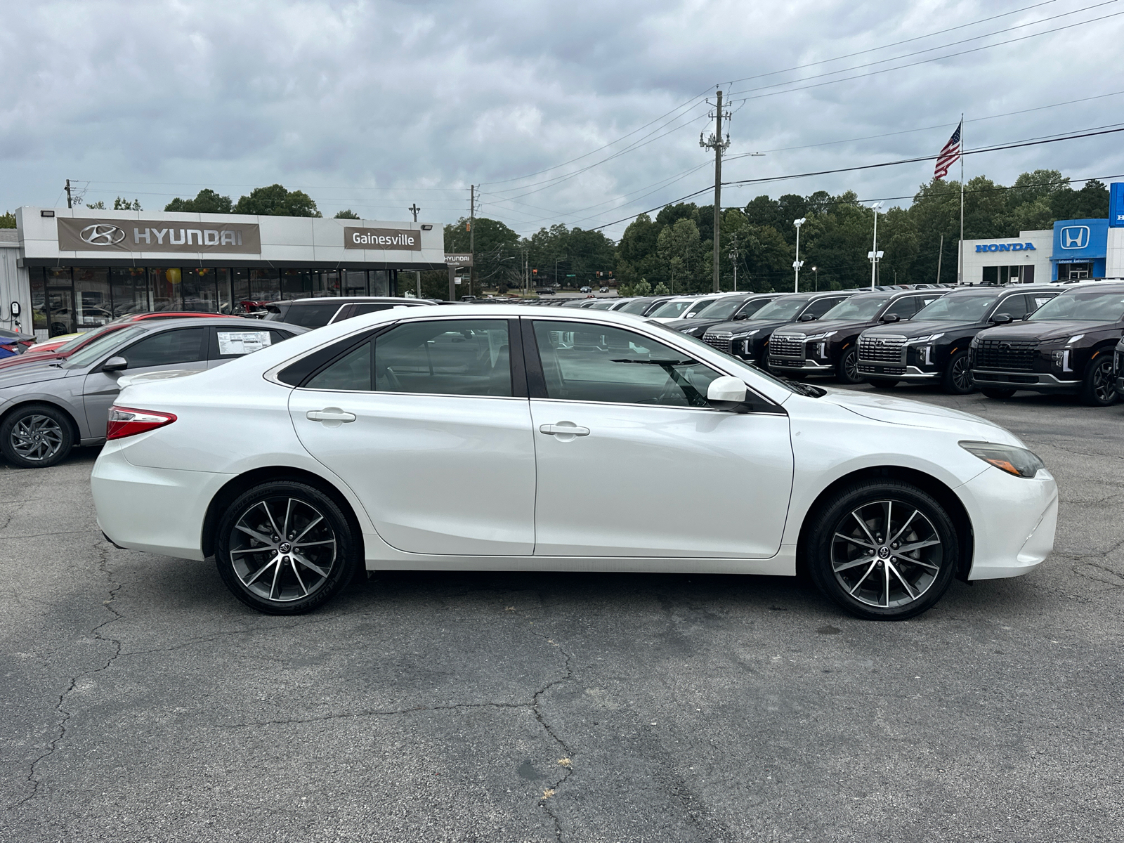 2016 Toyota Camry XSE V6 8