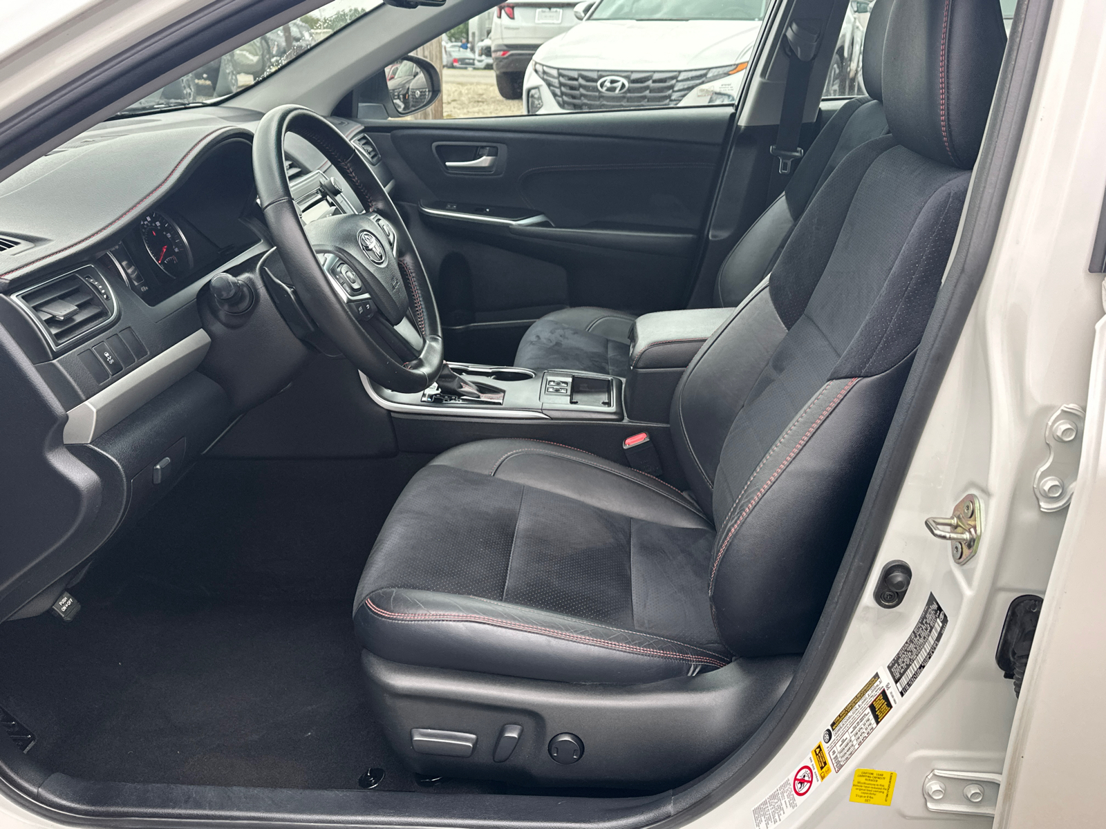 2016 Toyota Camry XSE V6 9