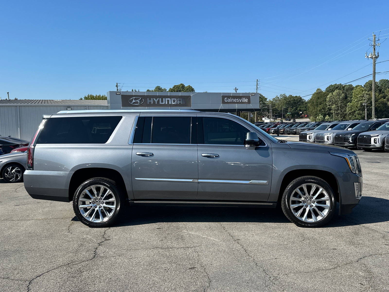 2018 Cadillac Escalade ESV Premium 8