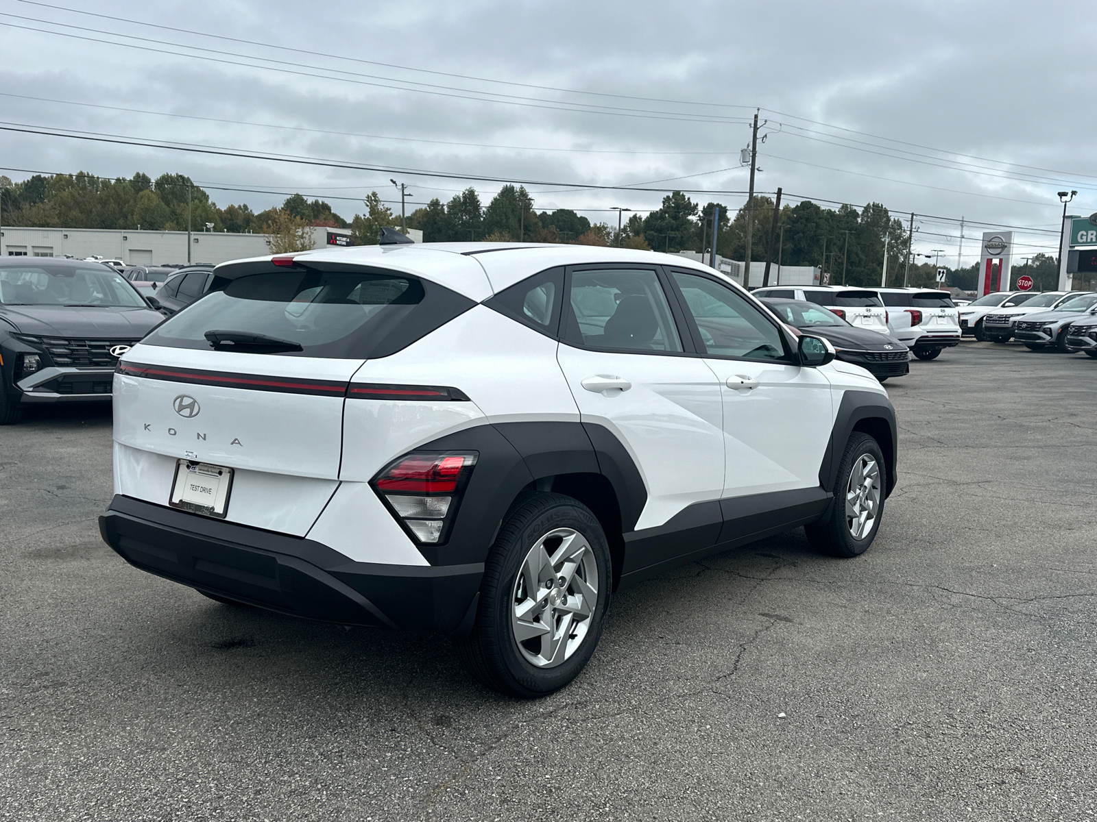 2025 Hyundai Kona SE 7