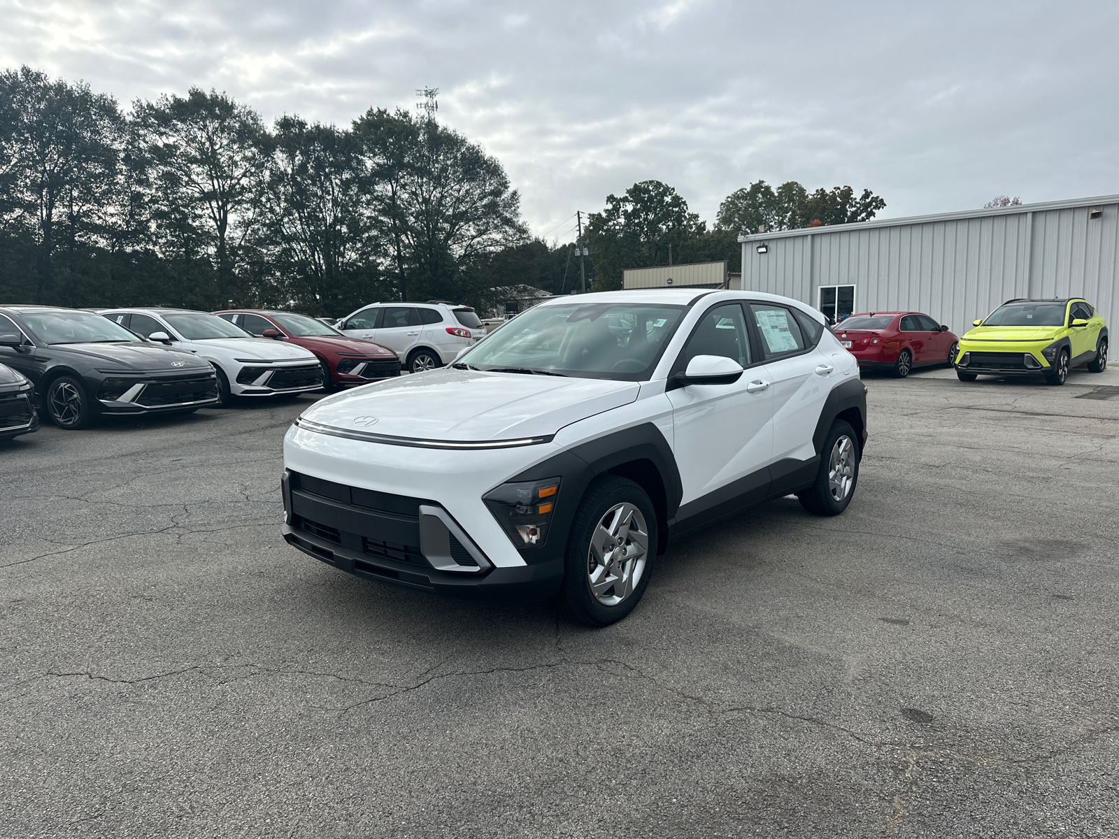 2025 Hyundai Kona SE 29