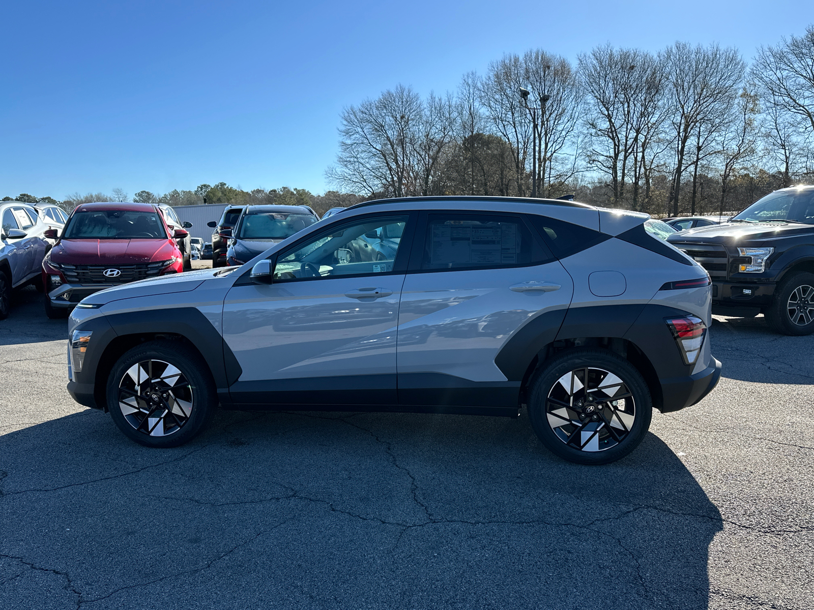 2025 Hyundai Kona SEL 4