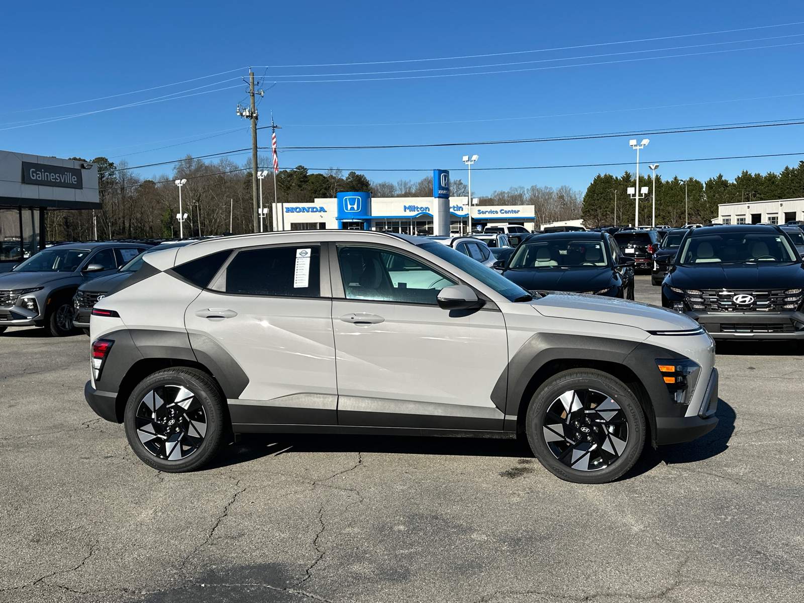 2025 Hyundai Kona SEL 8