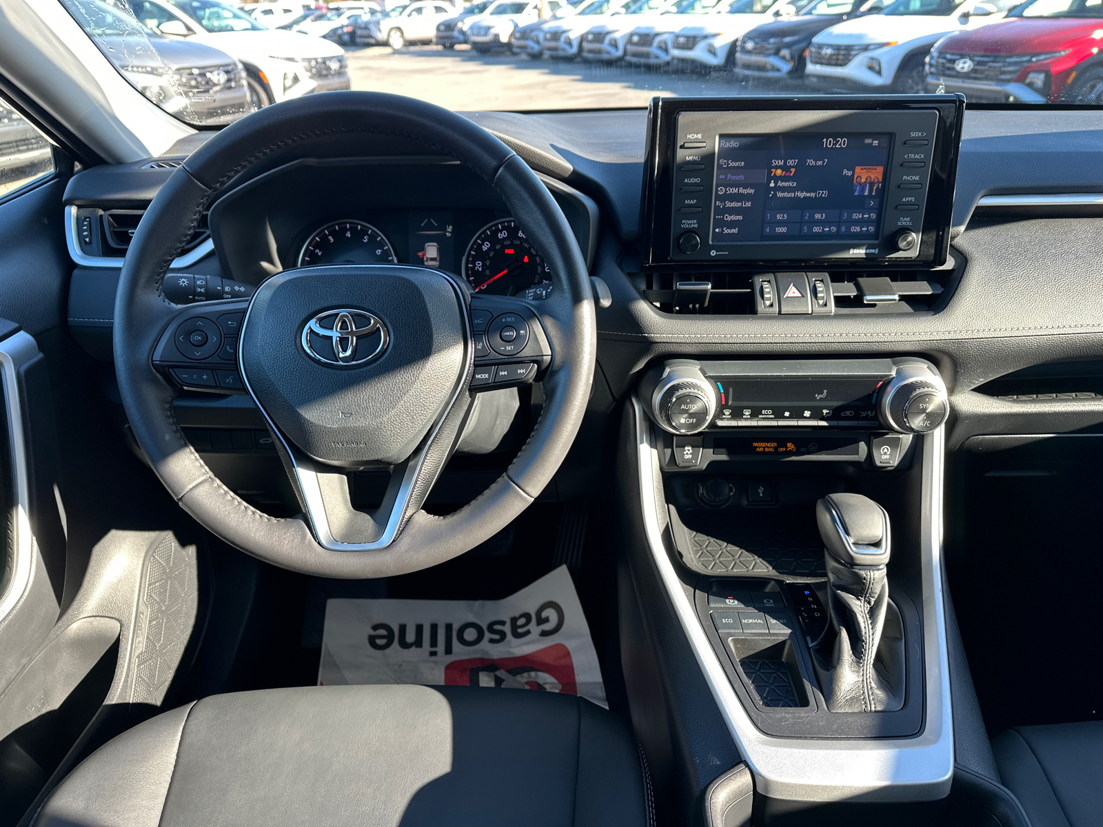 2021 Toyota RAV4 XLE Premium 17