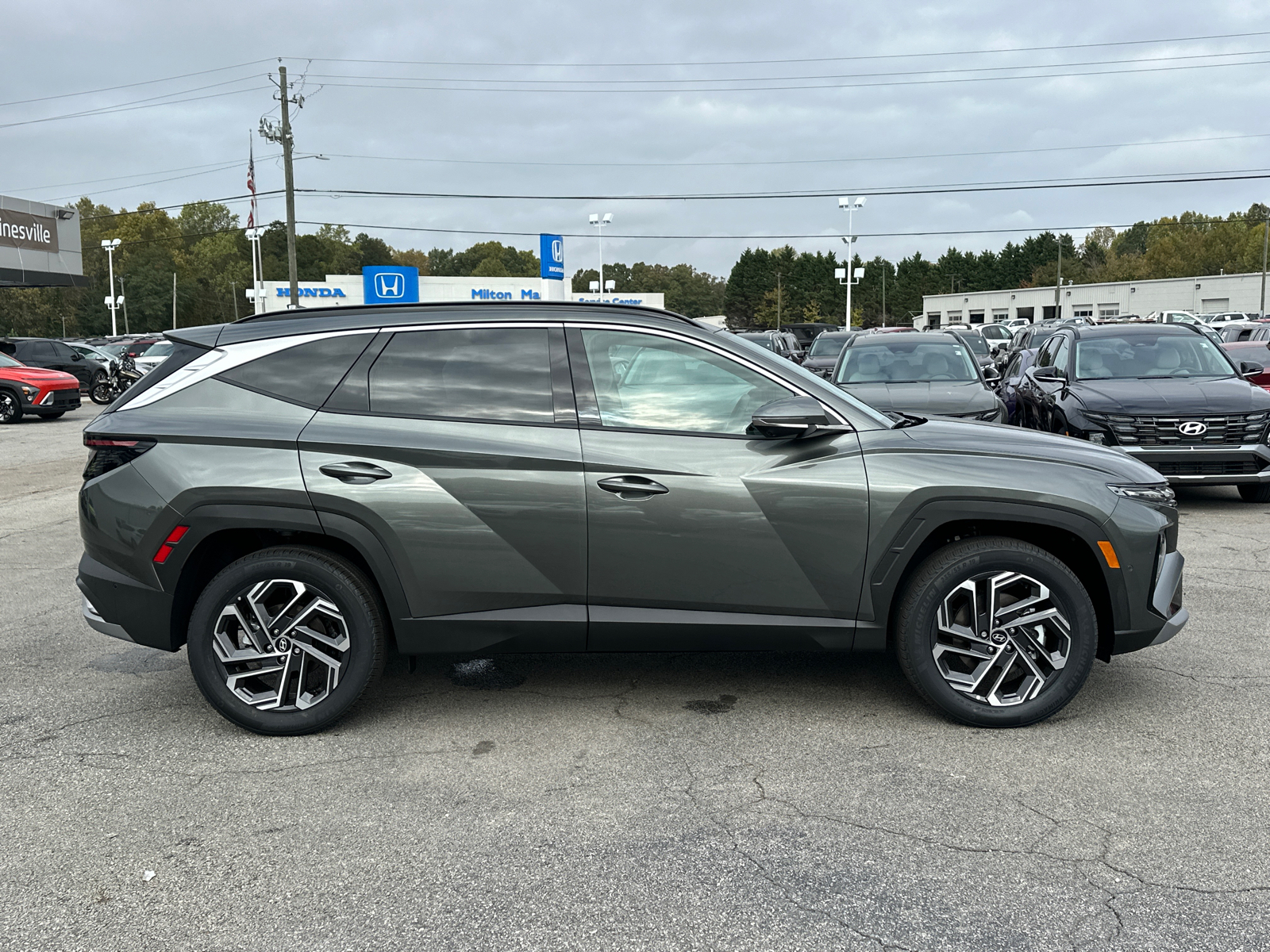 2025 Hyundai Tucson Hybrid Limited 8