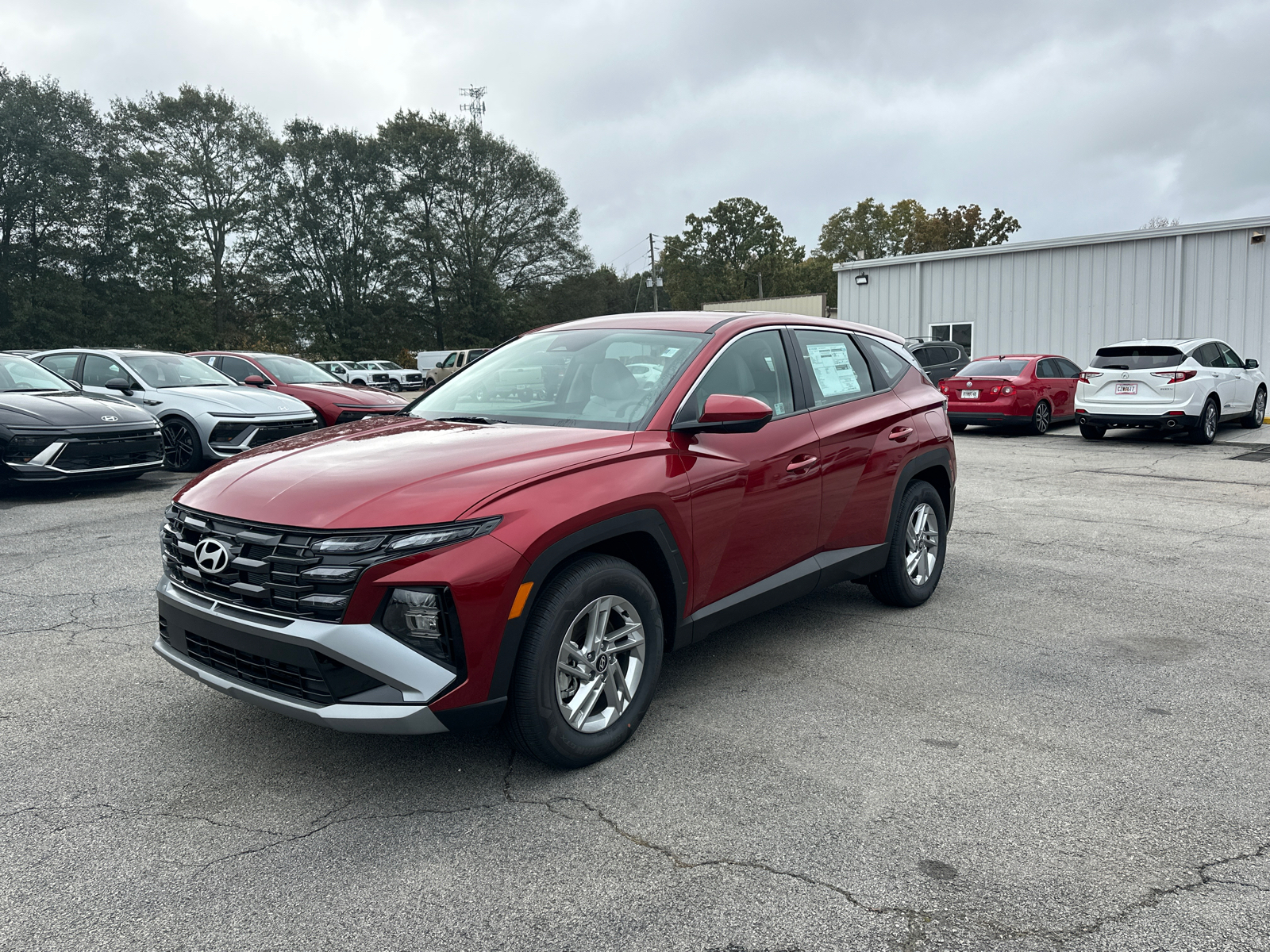 2025 Hyundai Tucson SE 3