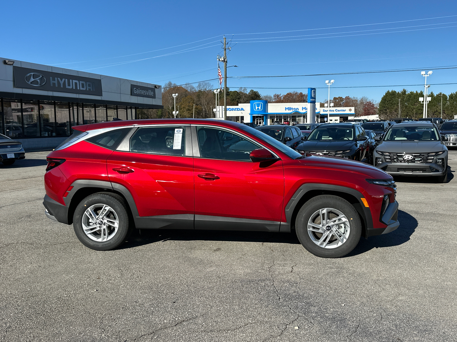 2025 Hyundai Tucson SE 8