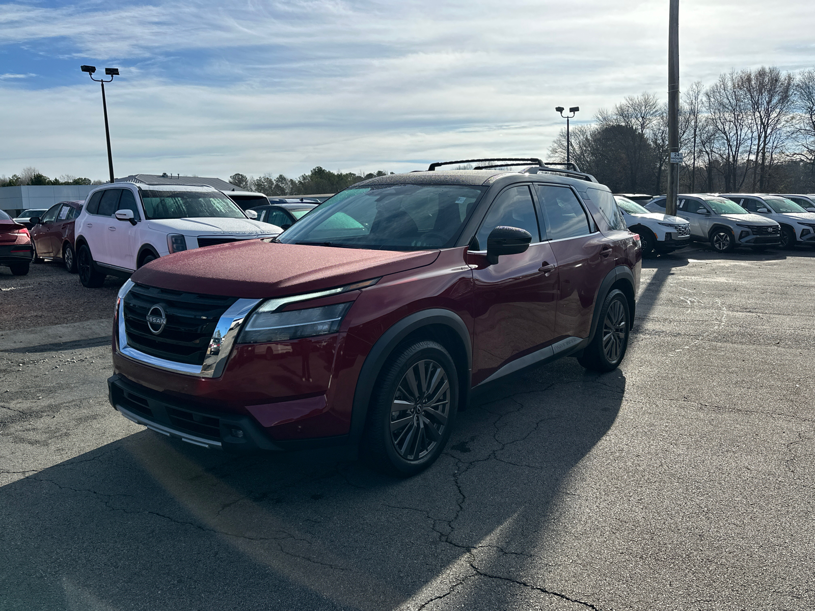 2022 Nissan Pathfinder SL 3