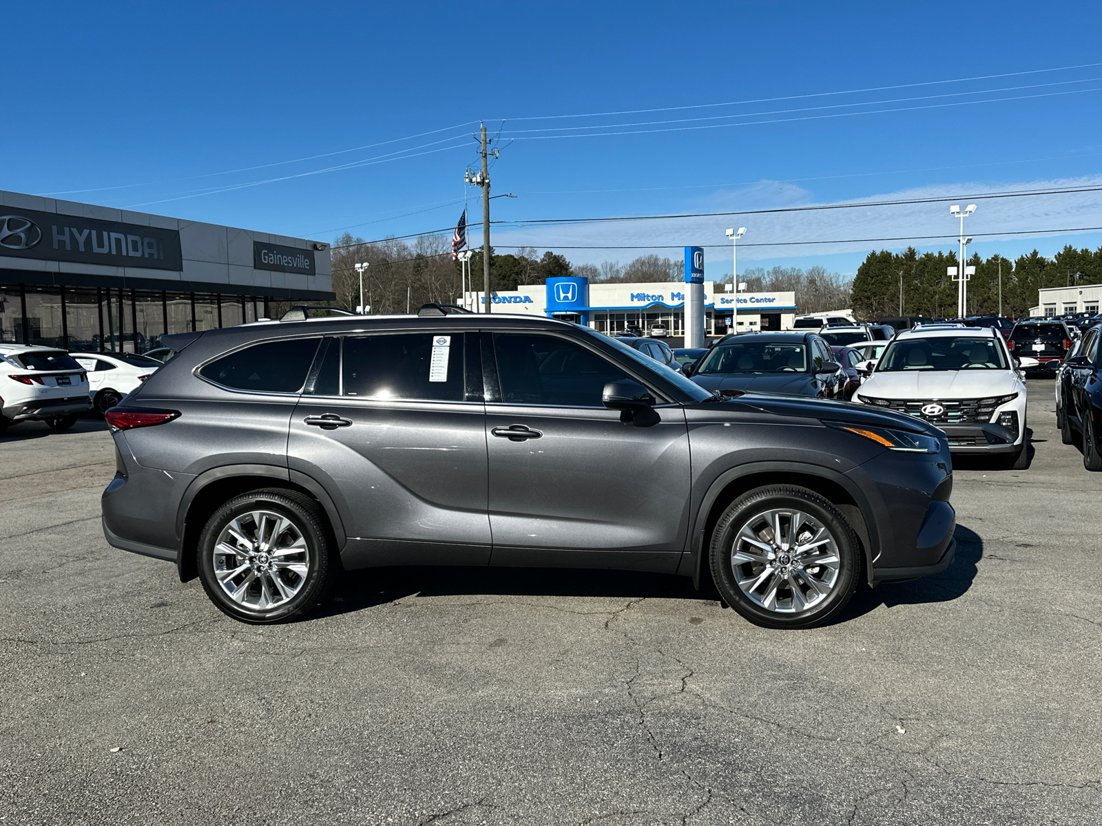 2021 Toyota Highlander Limited 8