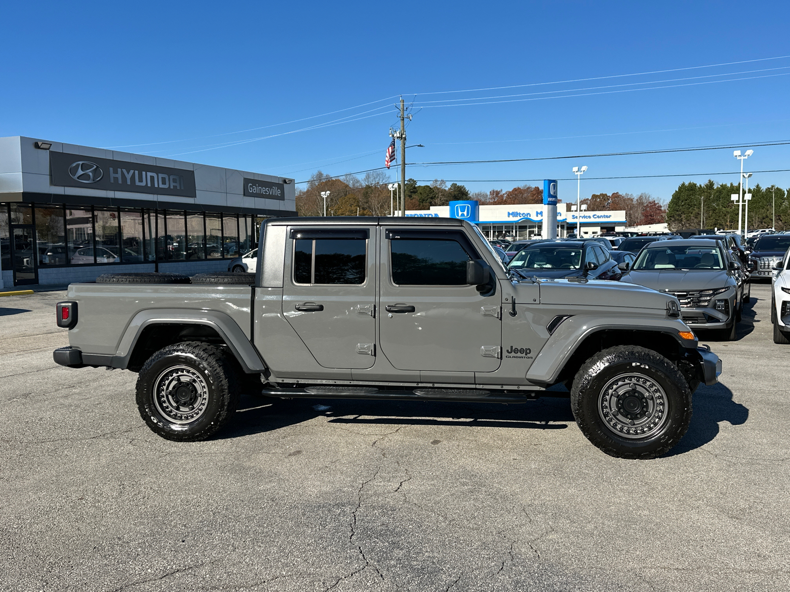 2020 Jeep Gladiator Sport 8