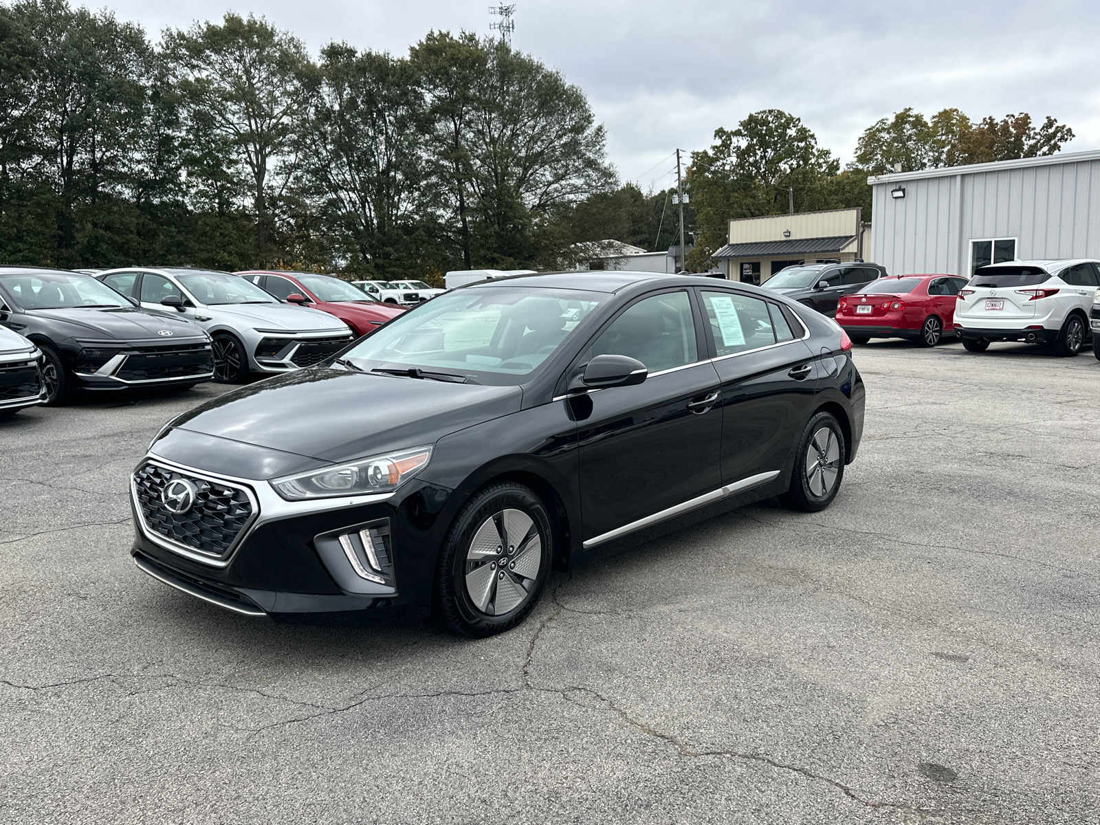 2021 Hyundai Ioniq Hybrid SE 3