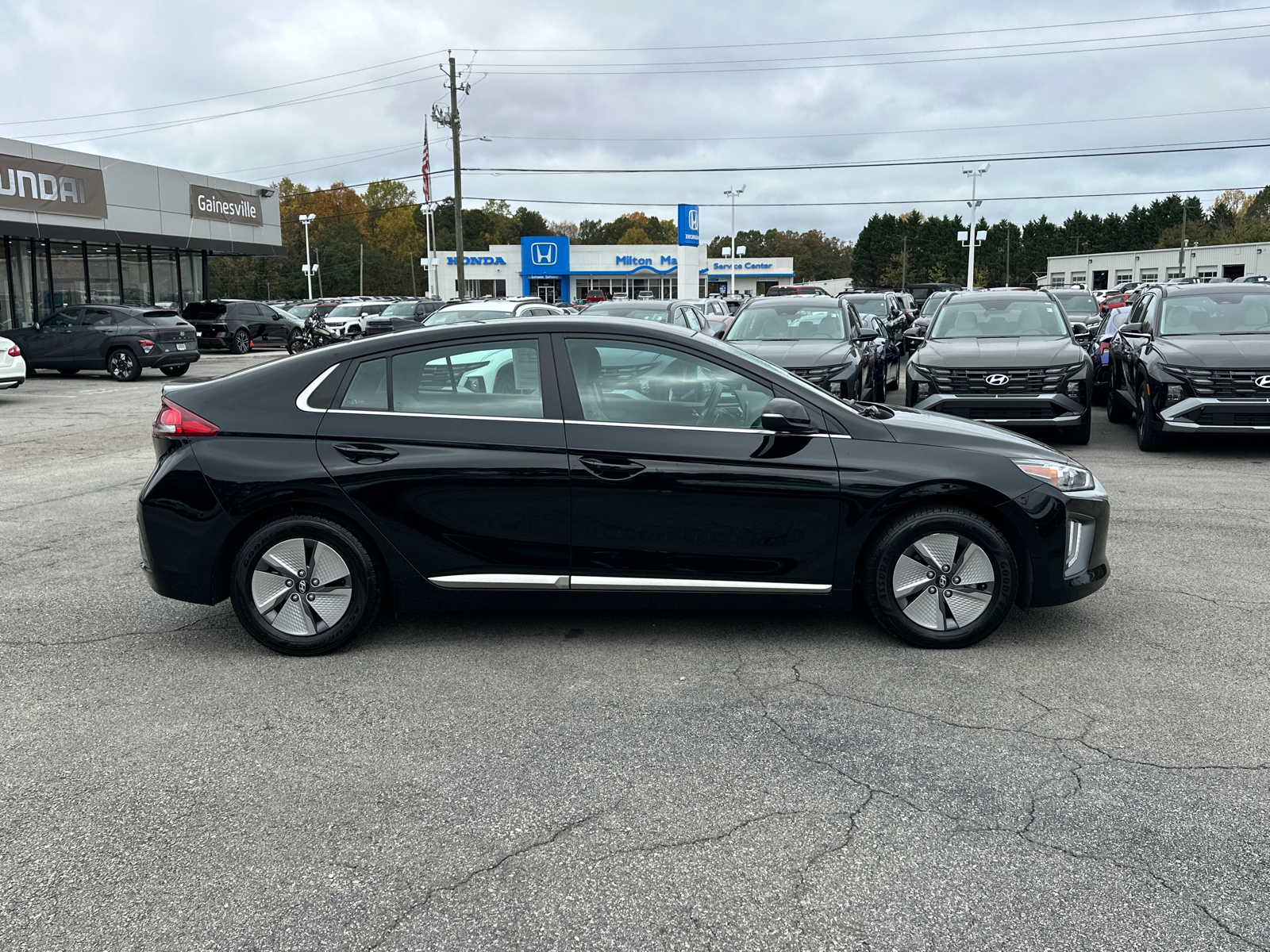 2021 Hyundai Ioniq Hybrid SE 8