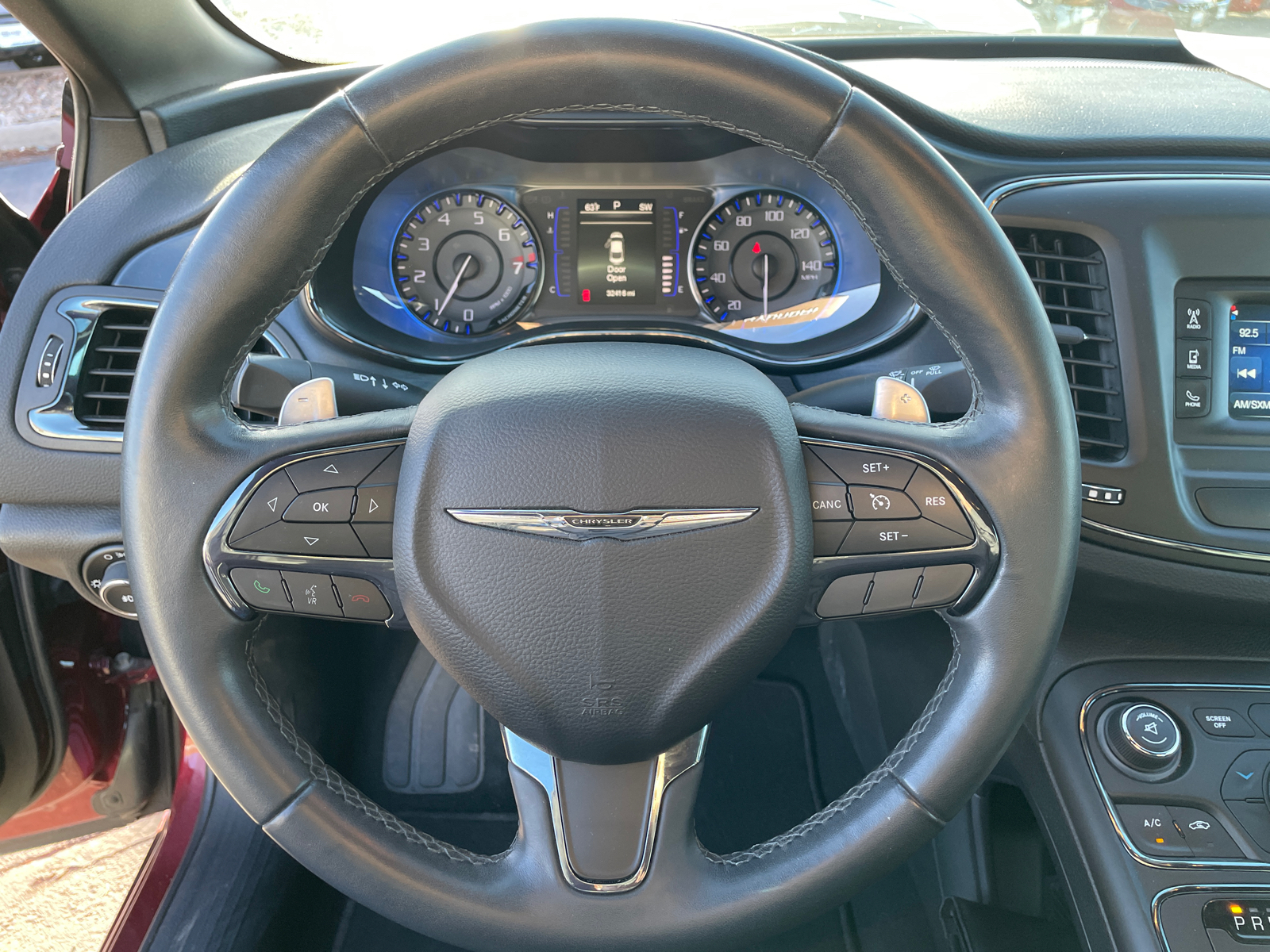 2015 Chrysler 200 S 16