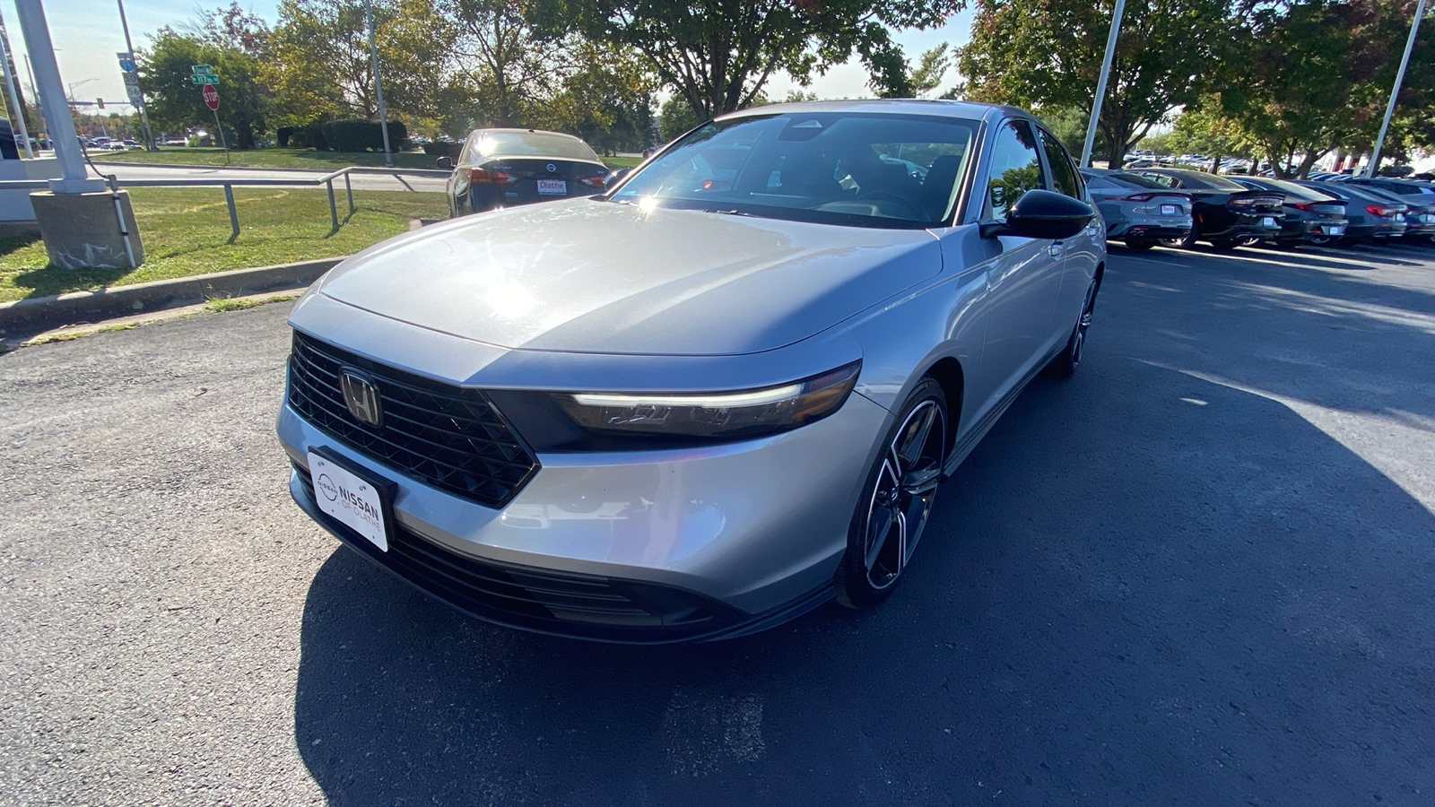 2023 Honda Accord Hybrid Sport 1