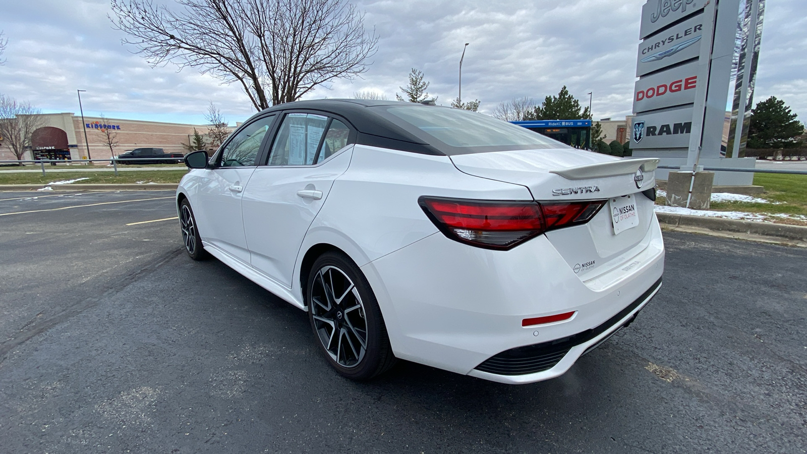 2024 Nissan Sentra SR 7