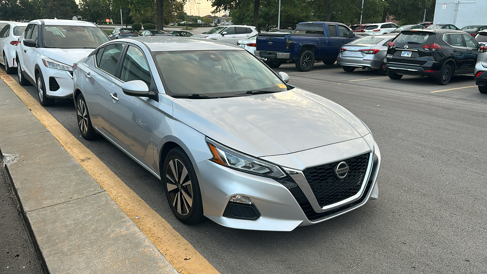 2022 Nissan Altima 2.5 SV 10