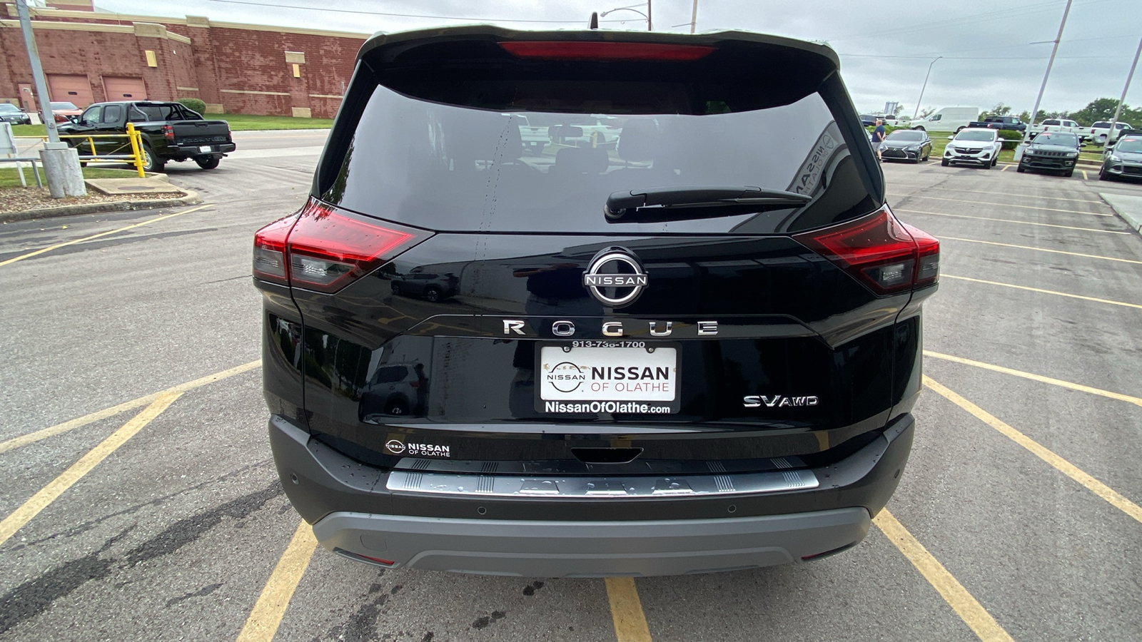 2023 Nissan Rogue SV 8