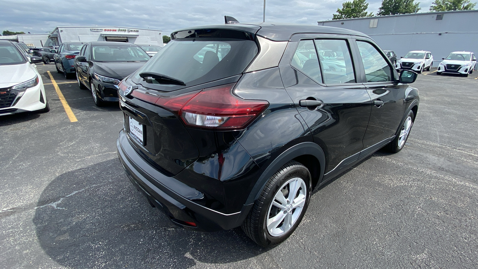 2021 Nissan Kicks S 5